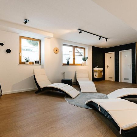 Moderne 2 Zi.-Fewo Blackforest Art Naehe Freiburg Apartment Simonswald Bagian luar foto