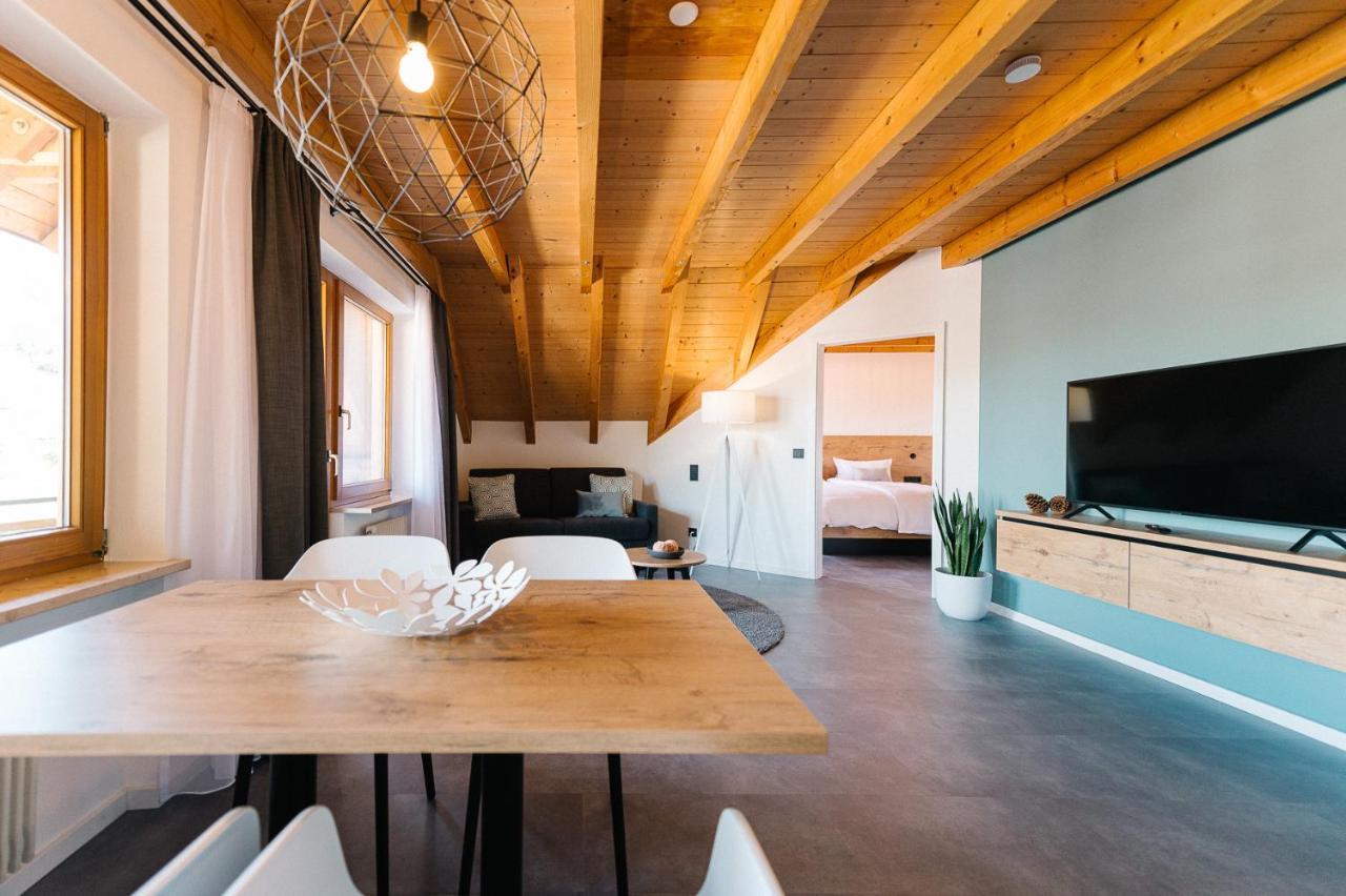 Moderne 2 Zi.-Fewo Blackforest Art Naehe Freiburg Simonswald Bagian luar foto